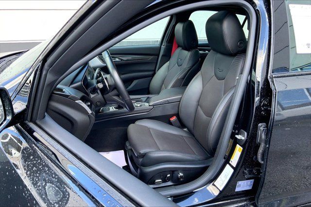 Used 2024 Cadillac CT5 V w/ LPO, ONYX Package AWD/4WD image 25