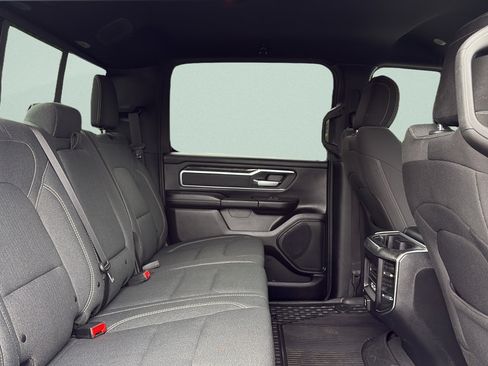Used 2019 RAM 1500 Big Horn AWD/4WD image 19