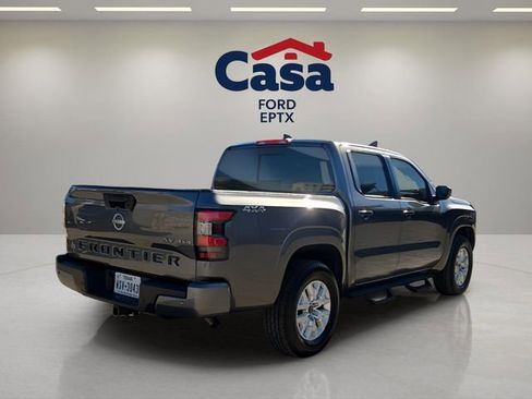 Used 2024 Nissan Frontier SV w/ SV Convenience Package image 3