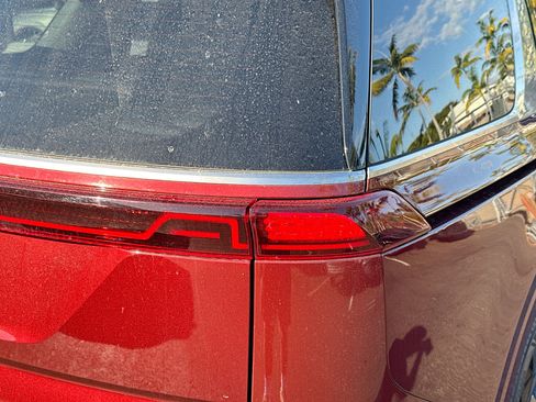 Used 2024 Kia Carnival SX Prestige image 26