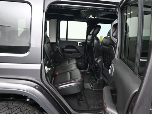 Used 2022 Jeep Wrangler Unlimited Rubicon w/ Cold Weather Group image 37