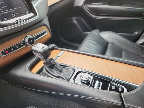 Used 2018 Volvo XC90 T6 Inscription w/ Convenience Package AWD/4WD image 24