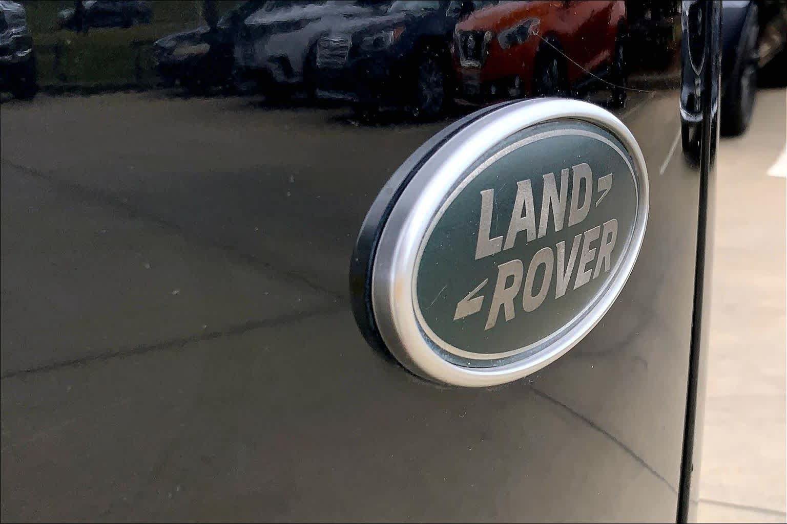 Used 2019 Land Rover Range Rover Velar R-Dynamic SE AWD/4WD image 10