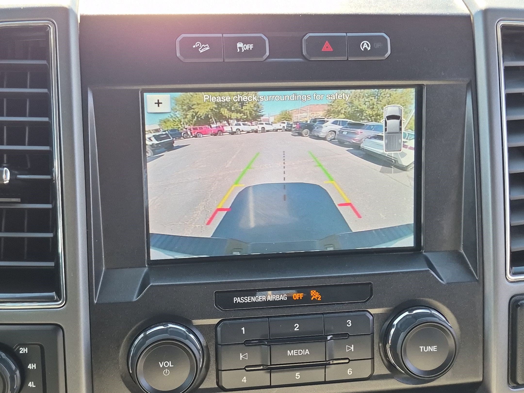 Used 2019 Ford F150 XLT w/ Equipment Group 302A Luxury AWD/4WD image 24