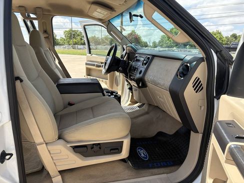 Used 2010 Ford F250 XLT RWD image 12