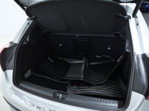 Used 2018 Mercedes-Benz GLA 250 4MATIC image 7