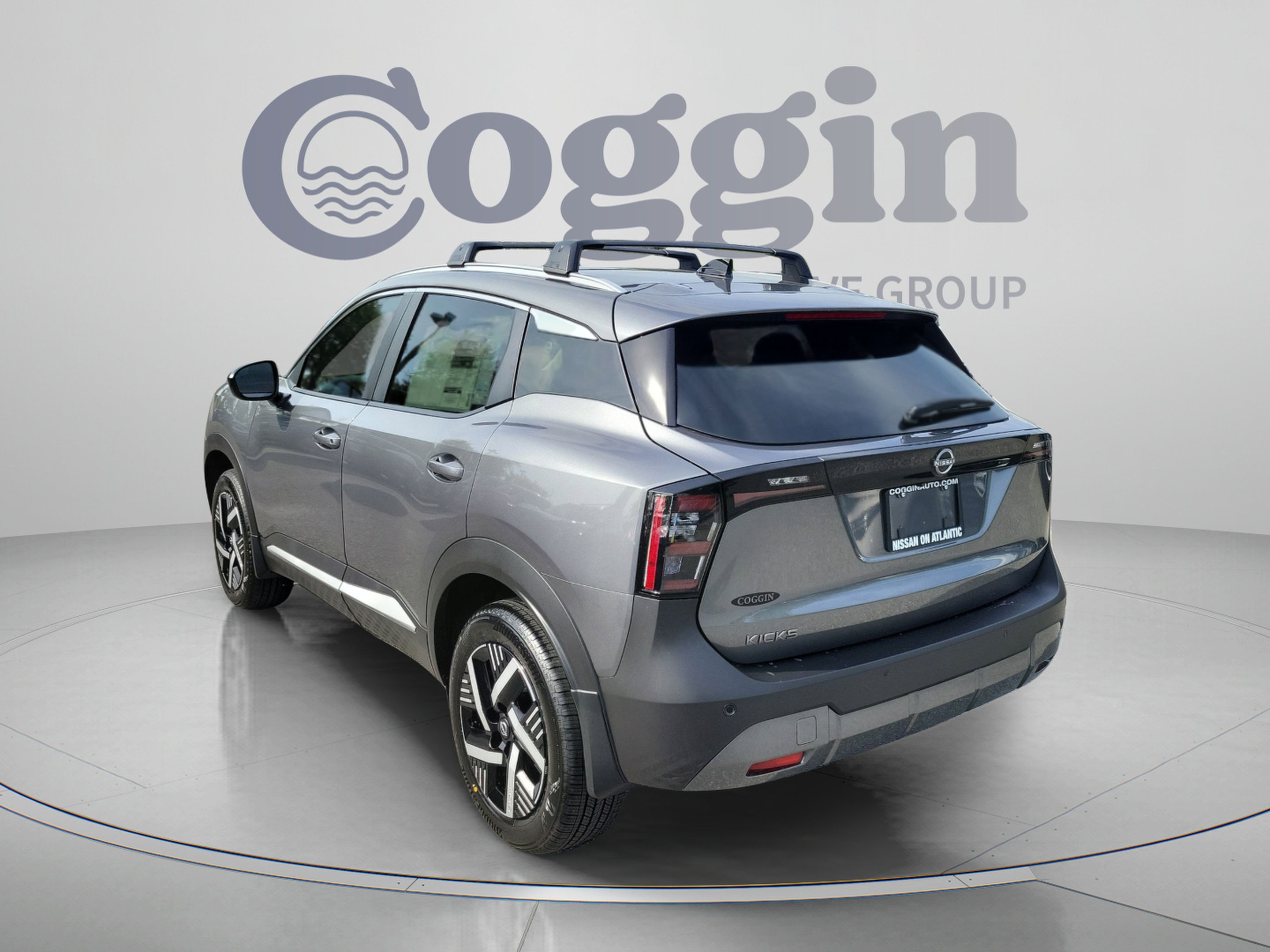 Used 2026 Nissan Kicks SV w/ SV Premium Package FWD image 5