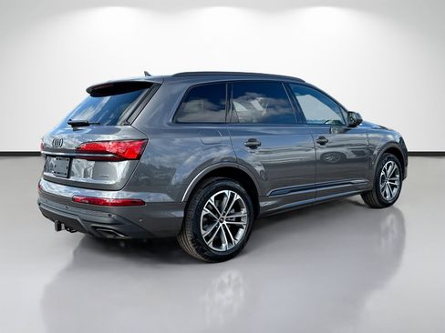 New 2026 Audi Q7 Premium image 3