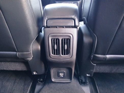 Used 2020 Jeep Compass Latitude image 14