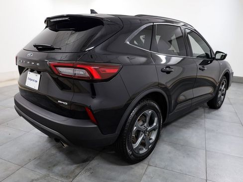 Certified 2025 Ford Escape ST-Line AWD/4WD image 7