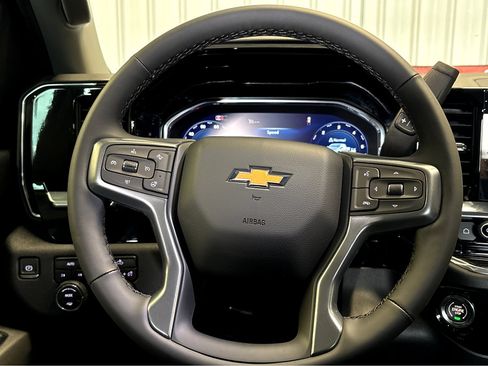 New 2025 Chevrolet Silverado 1500 LT w/ Convenience Package II image 11