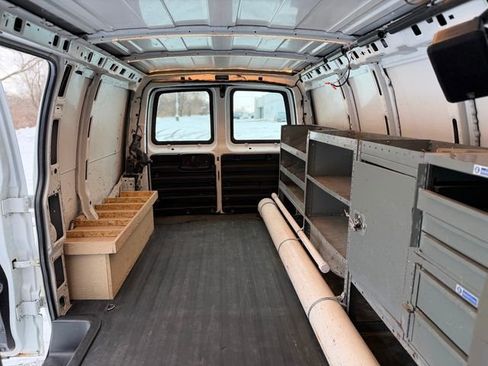 Used 2016 GMC Savana 2500 image 19