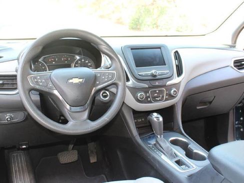 Used 2021 Chevrolet Equinox LT FWD image 13