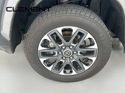 Used 2024 Toyota Tundra Limited w/ Power Package AWD/4WD image 36