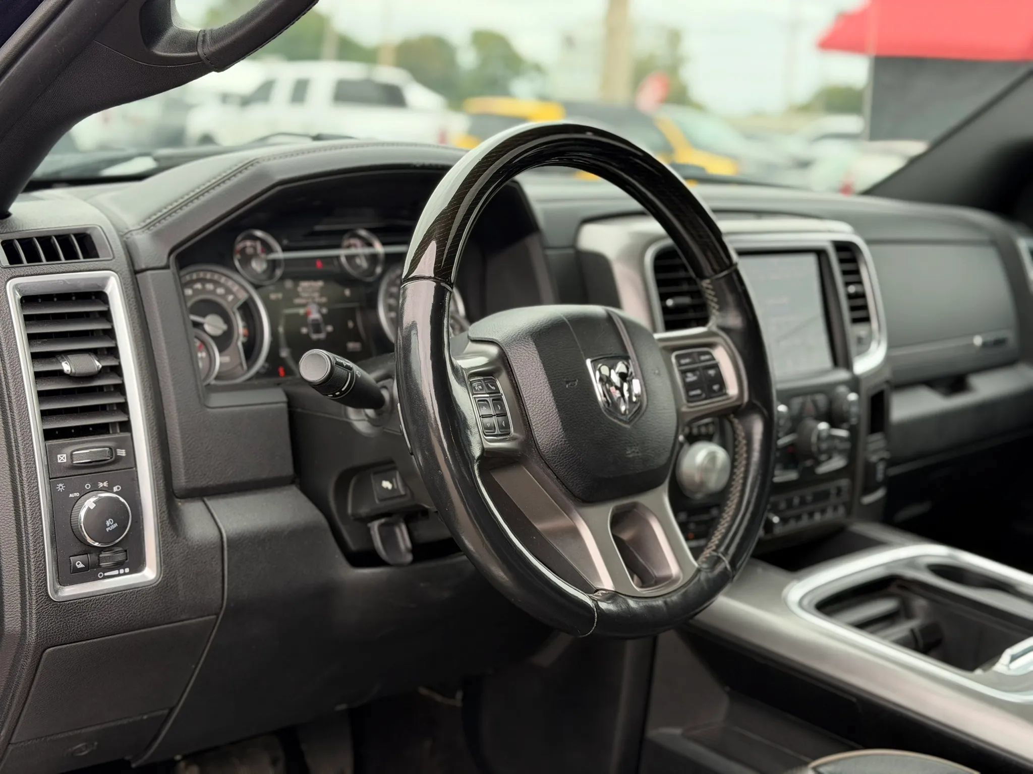 Used 2018 RAM 1500 Limited AWD/4WD image 10