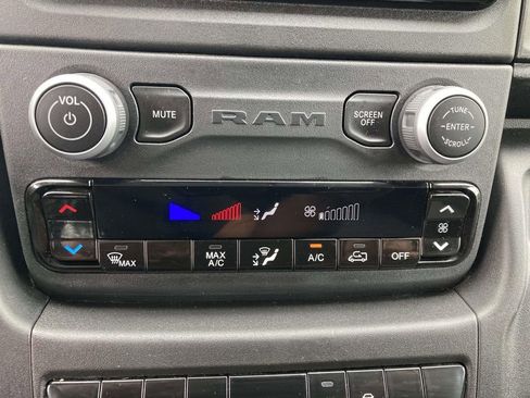Used 2023 RAM ProMaster 2500 FWD image 21