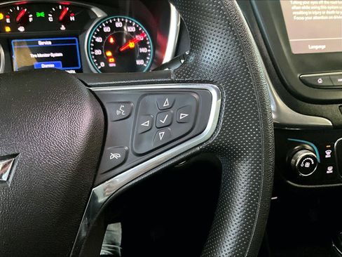 Used 2019 Chevrolet Equinox LT image 23