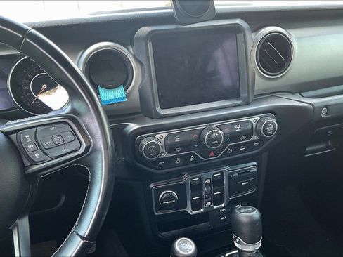 Used 2021 Jeep Wrangler Unlimited Sport AWD/4WD image 6