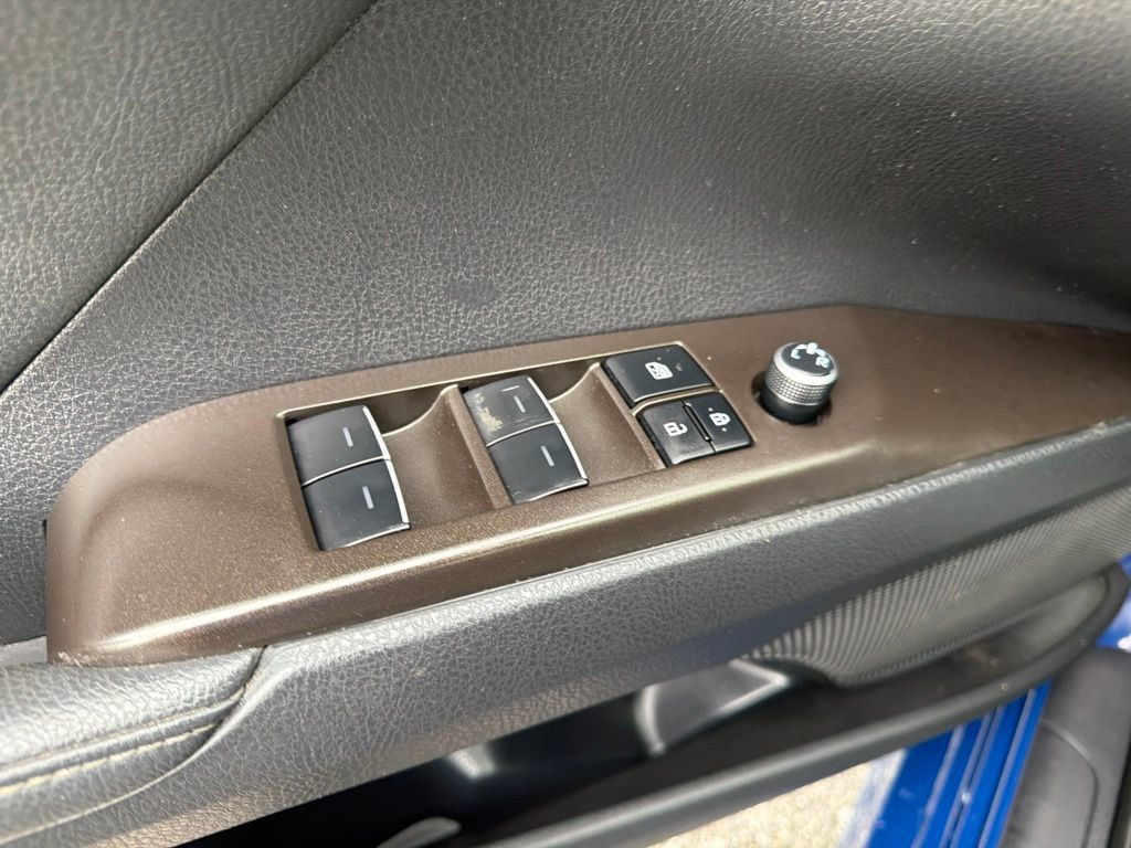 Used 2023 Toyota Camry XLE w/ Navigation Package AWD/4WD image 33