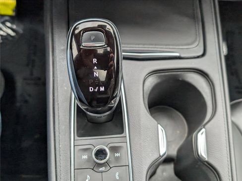 Used 2023 Cadillac XT4 Luxury w/ Cold Weather Package AWD/4WD image 29