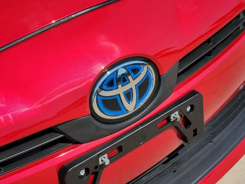 Certified 2022 Toyota Prius XLE AWD/4WD image 13