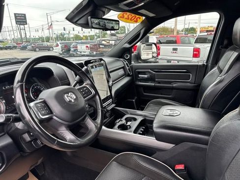 Used 2022 RAM 3500 Laramie AWD/4WD image 10
