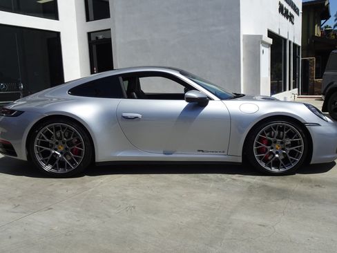 Used 2021 Porsche 911 Carrera 4S AWD/4WD image 8
