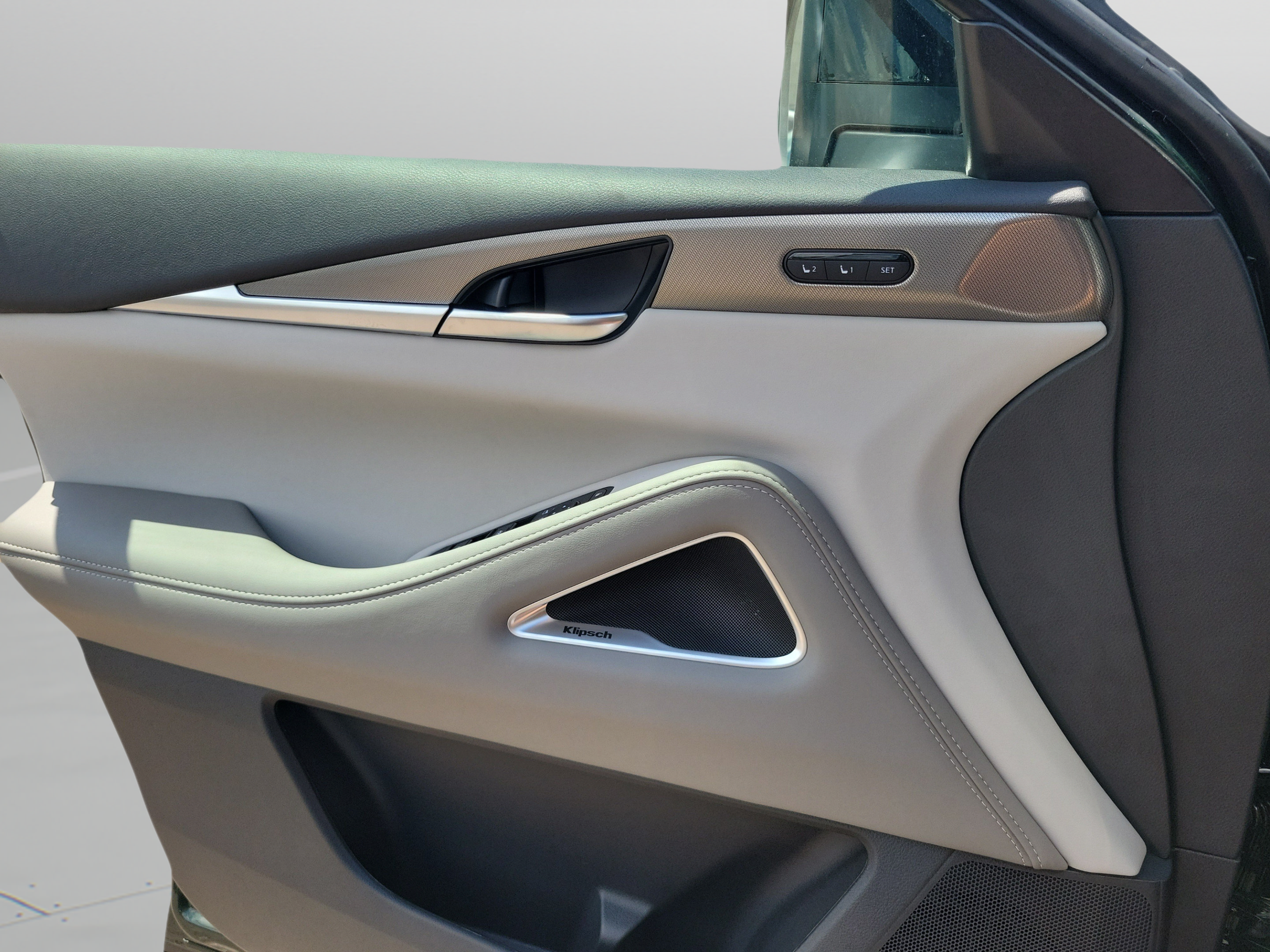 New 2027 INFINITI QX60 Luxe w/ Cargo Package FWD image 20