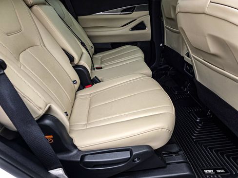 Used 2024 INFINITI QX60 Luxe w/ Performance Audio Package AWD/4WD image 42