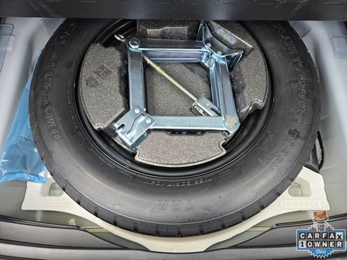 Used 2025 Toyota RAV4 XSE AWD/4WD image 20