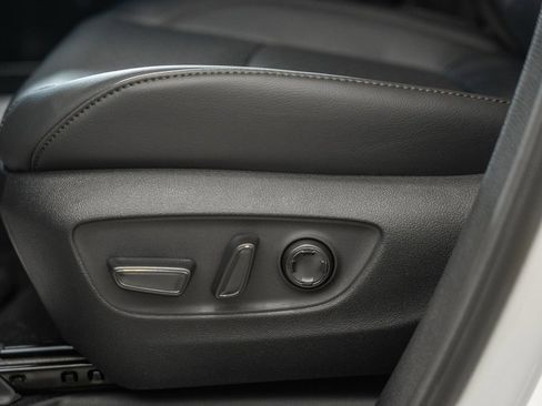 New 2026 Toyota Sienna Platinum image 40