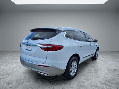 Used 2021 Buick Enclave Essence w/ Sound and Sites Package FWD image 7
