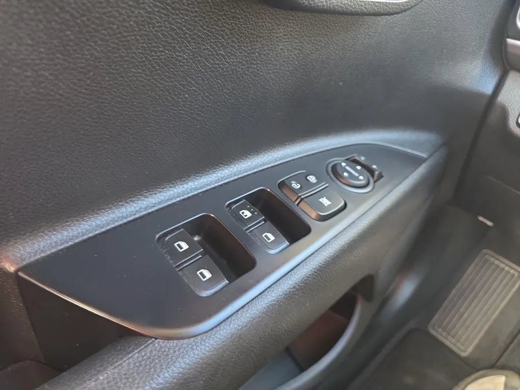 Used 2023 Kia Rio S w/ Technology Package FWD image 22