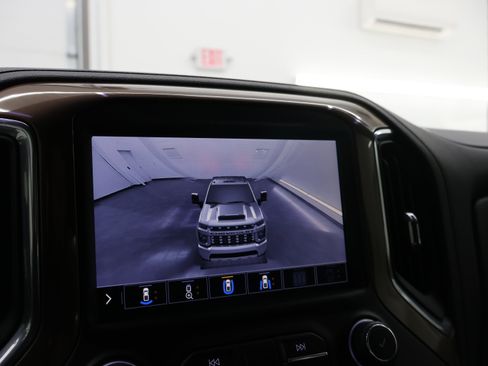 Used 2021 Chevrolet Silverado 2500 High Country w/ Z71 Off-Road Package image 20