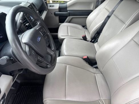 Used 2022 Ford F250 XL w/ Power Equipment Group image 19
