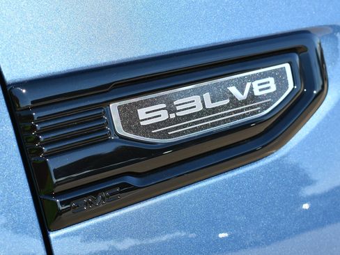 New 2026 GMC Sierra 1500 Elevation w/ LPO, Elevation Black Package image 13