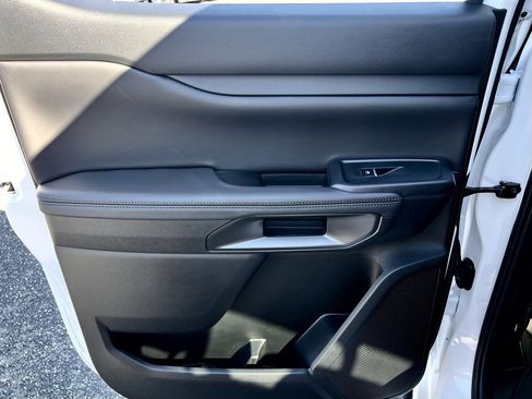 New 2025 Ford Ranger Raptor image 17