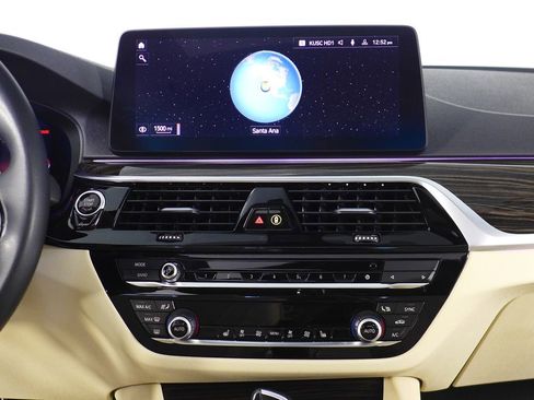 Used 2023 BMW 530i 530i w/ Convenience Package image 26