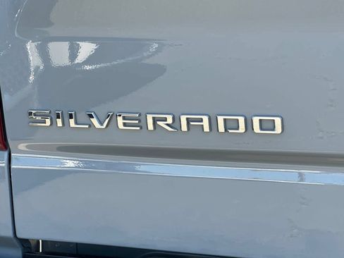 Used 2024 Chevrolet Silverado 1500 LT Trail Boss w/ LT Trail Boss Premium Package AWD/4WD image 27