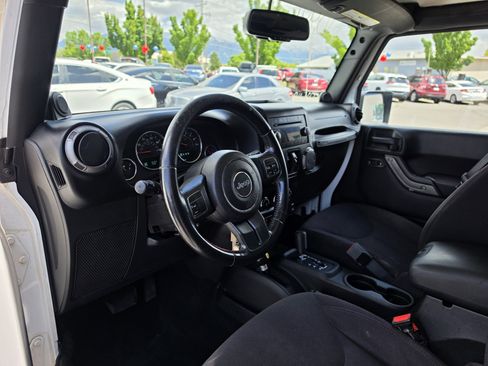 Used 2014 Jeep Wrangler Unlimited Sport AWD/4WD image 10