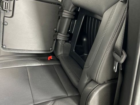 Used 2024 GMC Sierra 1500 SLT image 19