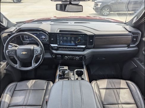 Used 2023 Chevrolet Silverado 1500 High Country w/ High Country Premium Package AWD/4WD image 24