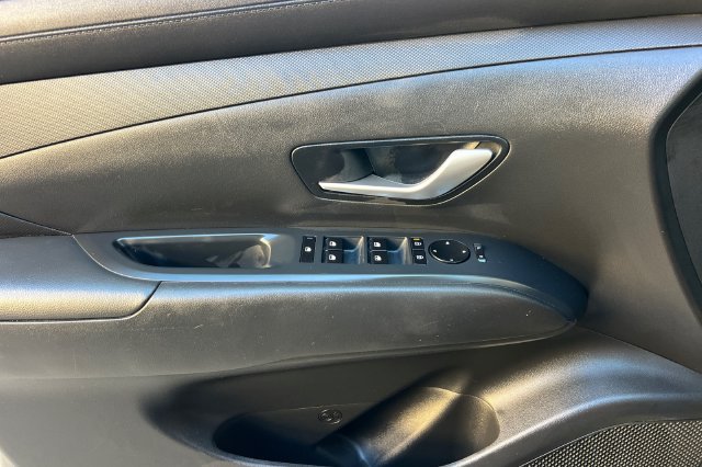 Used 2025 Hyundai Tucson SEL AWD/4WD image 13
