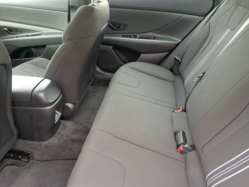 Used 2025 Hyundai Elantra Sport image 23