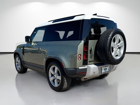 Used 2021 Land Rover Defender 90 First Edition image 3