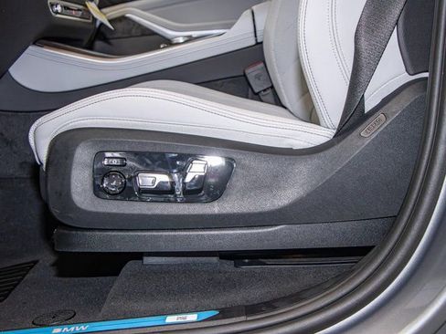 Used 2026 BMW X5 xDrive40i w/ Climate Comfort Package AWD/4WD image 15