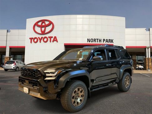 New 2026 Toyota 4Runner Trailhunter image 1
