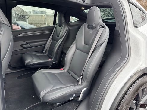 Used 2023 Tesla Model X Plaid image 18