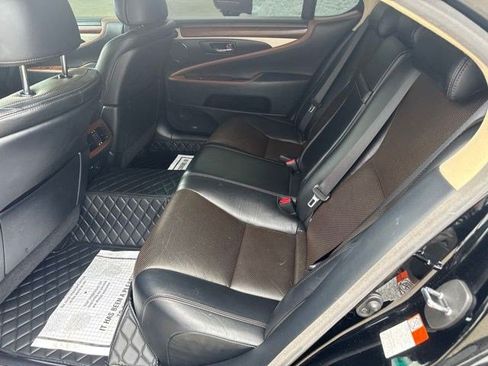 Used 2015 Lexus LS 460 L RWD image 13