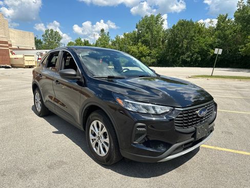 Used 2023 Ford Escape Active image 10